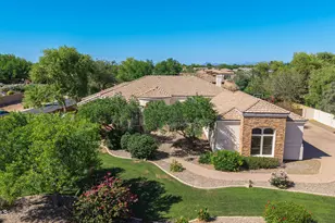 2816 E Clark Dr, Gilbert, AZ 85297 - Photo 61