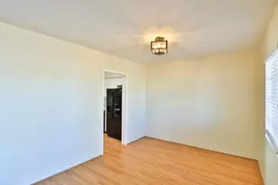2421 W Anderson Ave, Phoenix, AZ 85023 - Photo 3