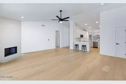 632 W Horseshoe Avenue, Gilbert, AZ 85233 - Photo 7