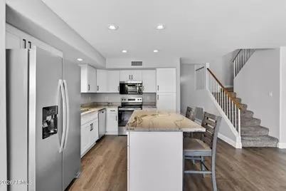 2208 S Peppertree Court, Gilbert, AZ 85295 - Photo 17