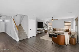 2208 S Peppertree Ct, Gilbert, AZ 85295 - Photo 3