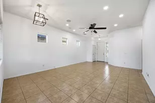 906 E Sheffield Ave, Chandler, AZ 85225 - Photo 9