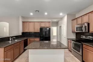 46072 W Barbara Ln, Maricopa, AZ 85139 - Photo 11