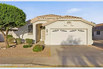17985 N Coyote Lakes Parkway, Surprise, AZ 85378 - Photo 1
