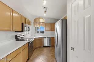 17985 N Coyote Lakes Pkwy, Surprise, AZ 85378 - Photo 7