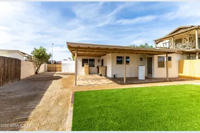 8761 W Meadow Drive, Peoria, AZ 85382 - Photo 25