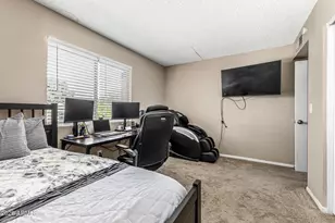2101 W Pontiac Dr, Phoenix, AZ 85027 - Photo 11