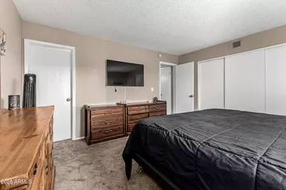 2101 W Pontiac Drive, Phoenix, AZ 85027 - Photo 9