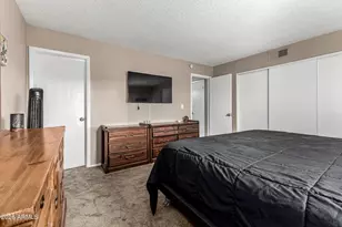 2101 W Pontiac Dr, Phoenix, AZ 85027 - Photo 9