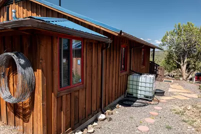 42320 N Walk About Trail, Seligman, AZ 86337 - Photo 9
