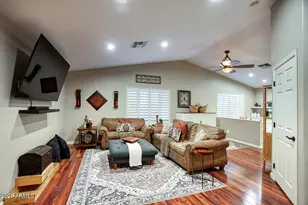 4080 E Laurel Ave, Gilbert, AZ 85234 - Photo 15