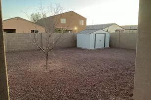 8141 W Encinas Ln, Phoenix, AZ 85043 - Photo 15