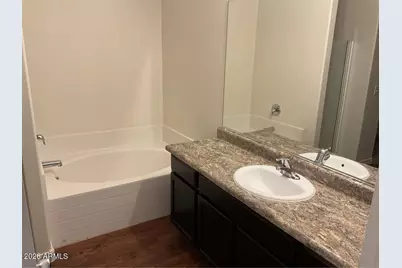 8141 W Encinas Lane, Phoenix, AZ 85043 - Photo 7