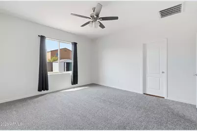 8141 W Encinas Lane, Phoenix, AZ 85043 - Photo 15