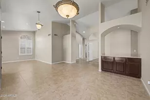 1043 W Iris Dr, Gilbert, AZ 85233 - Photo 5