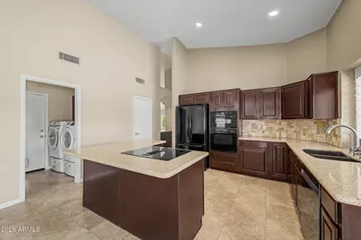 1043 W Iris Drive, Gilbert, AZ 85233 - Photo 7