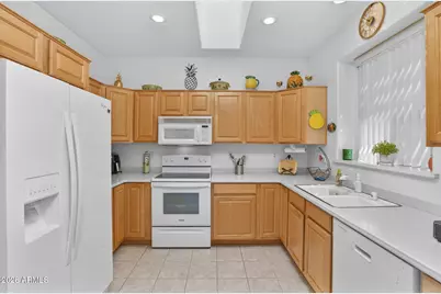 18031 W Udall Drive, Surprise, AZ 85374 - Photo 11