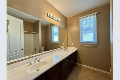 2214 E Chanute Pass, Phoenix, AZ 85040 - Photo 11