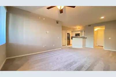 3633 N 3rd Avenue #Unit 1004, Phoenix, AZ 85013 - Photo 3