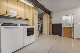 26031 S Eastlake Dr, Sun Lakes, AZ 85248 - Photo 23