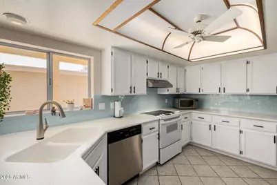 26031 S Eastlake Drive, Sun Lakes, AZ 85248 - Photo 5