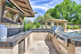 5402 E Laurel Ln, Scottsdale, AZ 85254 - Photo 25