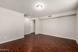 3446 E Avalon Dr, Phoenix, AZ 85018 - Photo 5