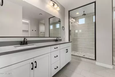 18940 W Mercer Lane, Surprise, AZ 85388 - Photo 25