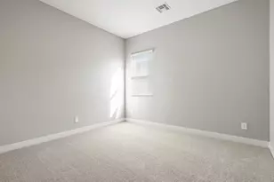 7762 W Hayward Ave, Glendale, AZ 85303 - Photo 5