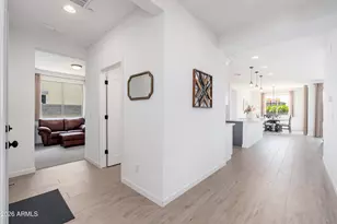 13255 W Crestvale Dr, Peoria, AZ 85383 - Photo 9