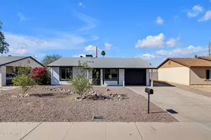 2016 W Hermosa Dr, Tempe, AZ 85282 - Photo 1