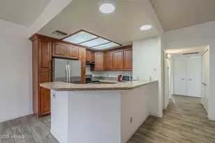 11666 N 28th Dr, Phoenix, AZ 85029 - Photo 5