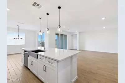 7774 W Hayward Avenue, Glendale, AZ 85303 - Photo 9