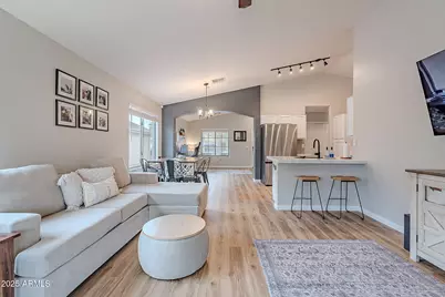 2574 W Sawtooth Way, Queen Creek, AZ 85144 - Photo 7