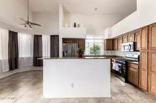 8788 W Augusta Ave, Glendale, AZ 85305 - Photo 9