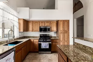 8788 W Augusta Ave, Glendale, AZ 85305 - Photo 9