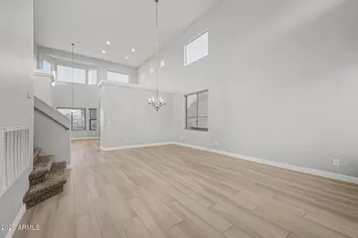 8013 W Crown King Road, Phoenix, AZ 85043 - Photo 11