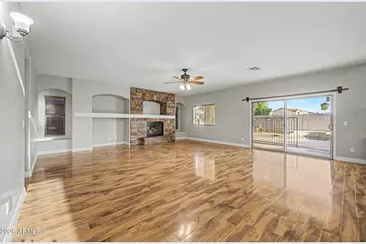 8013 W Crown King Road, Phoenix, AZ 85043 - Photo 13