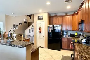 1863 N Westfall Ln, Casa Grande, AZ 85122 - Photo 9