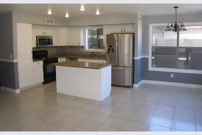 2315 S Peppertree Drive, Gilbert, AZ 85295 - Photo 5