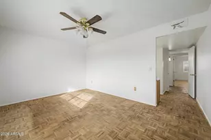 10338 W Caron Dr, Sun City, AZ 85351 - Photo 23