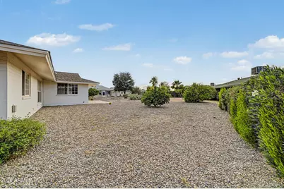 10338 W Caron Drive, Sun City, AZ 85351 - Photo 35