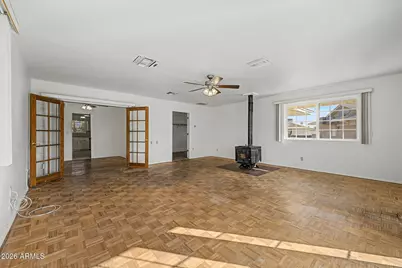 10338 W Caron Drive, Sun City, AZ 85351 - Photo 17