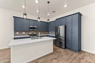 15909 N 74th Ln, Peoria, AZ 85382 - Photo 7