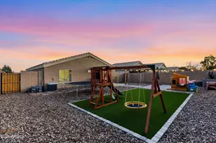 1404 W Montebello Ave, Apache Junction, AZ 85120 - Photo 23