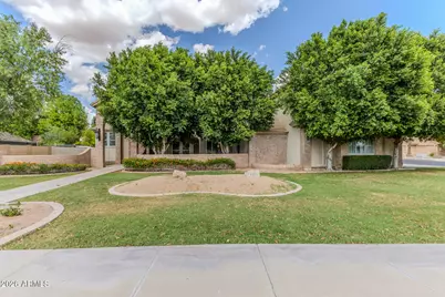 2266 E Mallory Circle, Mesa, AZ 85213 - Photo 5