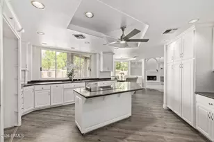 2266 E Mallory Cir, Mesa, AZ 85213 - Photo 23