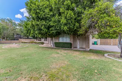 2266 E Mallory Circle, Mesa, AZ 85213 - Photo 7