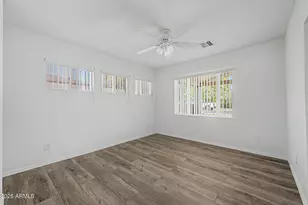 3907 E Mulberry Dr, Phoenix, AZ 85018 - Photo 13