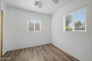 3907 E Mulberry Dr, Phoenix, AZ 85018 - Photo 19